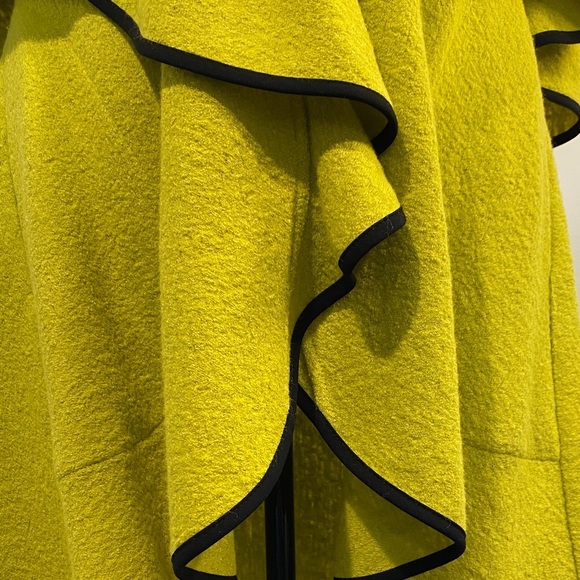 Song & Sung Wool Cape Flowy Waterfall Chartreuse Green Black Trim Size Medium - Picture 4 of 14